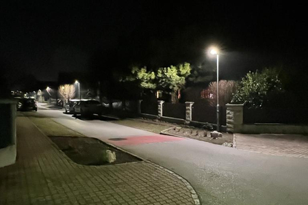 Eine beleuchtete Straße