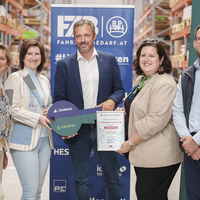 Schlüsselübergabe im neuen Logistics Park Tribus