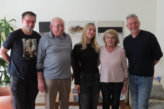 Monica Cordes und ihre Familie wurden von STR Mag. Norbert Ciperle und GR Robert Eichinger besucht.