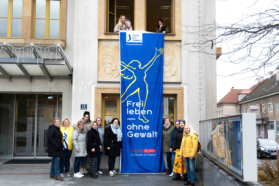 Fahne vor dem Rathaus