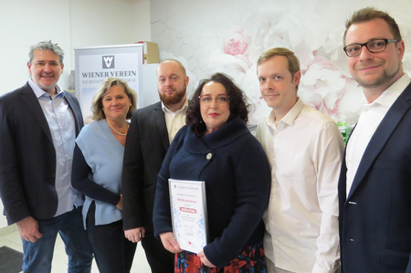 STR Markus Tod, STR in Manuela Rommer-Sauerzapf, Mitarbeiter Tim Kushkhov, Geschäftsführerin Kateryna Hanser, Sohn und Filialleiter Traiskirchen Dominik Hanser und STR Clemens Zinnbauer