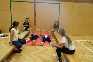 Kinder beim Sportfest der Neuen Mittelschule