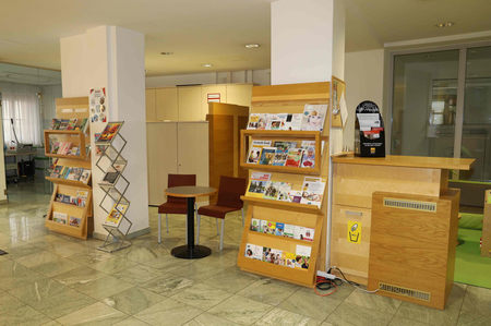Der Infobereich des Bürgerservice im Foyer des Rathaus