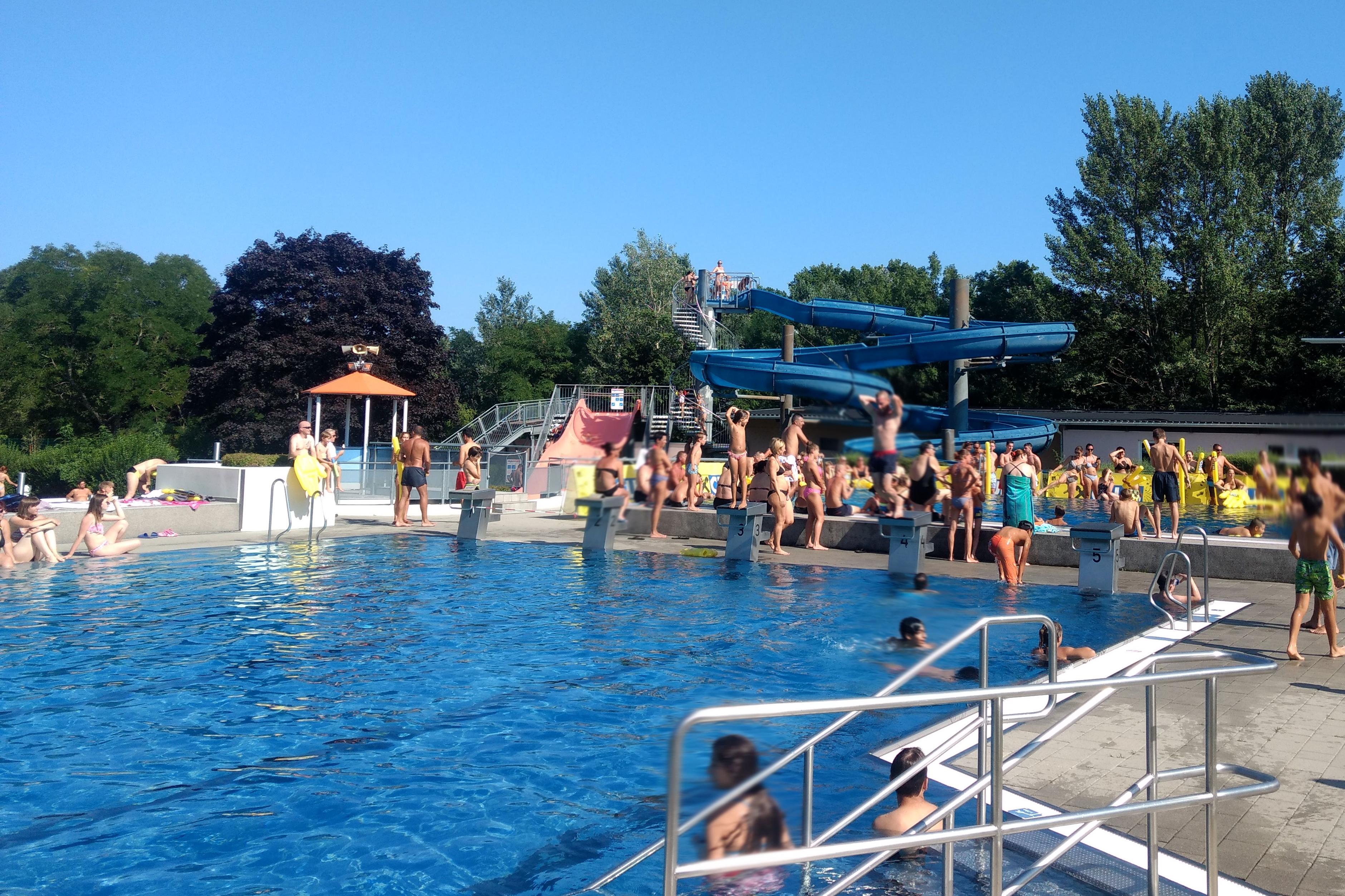 aqua splash: Gerettetem Badegast geht es gut