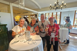 Besucher:innen bei WEIN:GENUSS in Traiskirchen