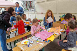 Besucher:innen beim Lesefest 2023