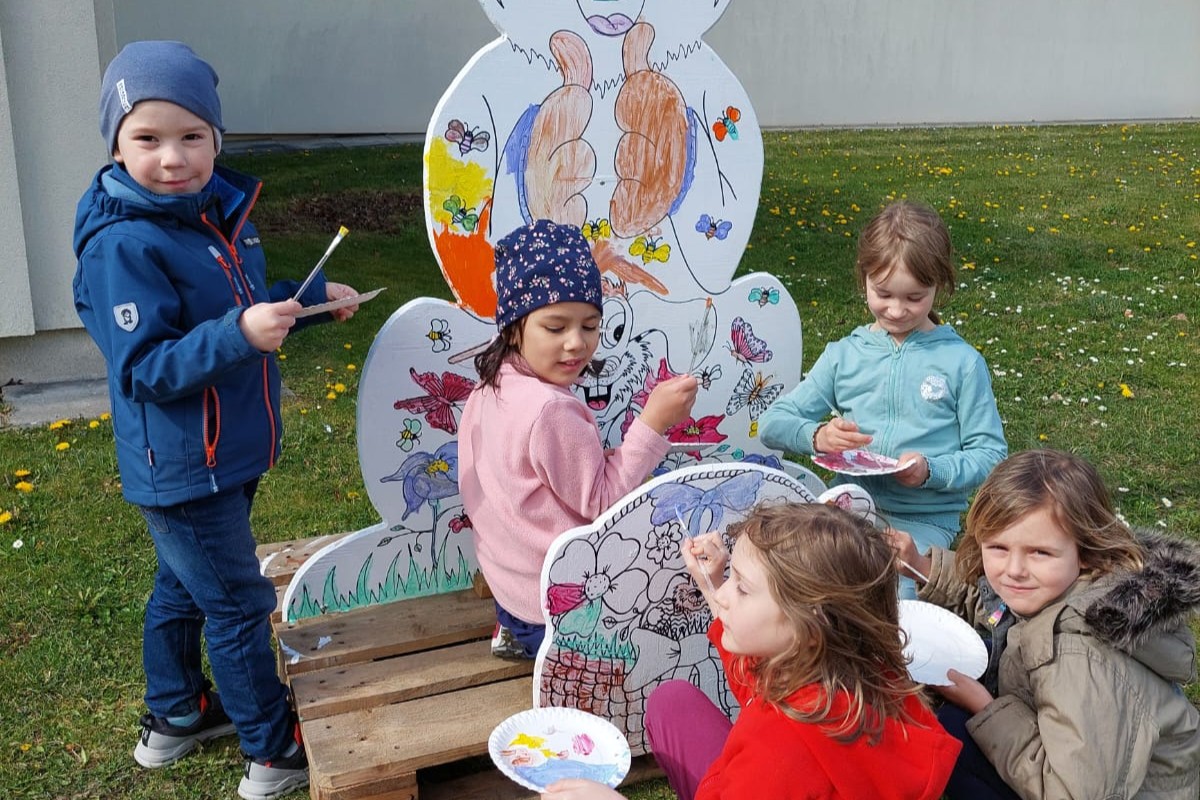 Der Osterhase wartet wieder auf unseren Spielplätzen